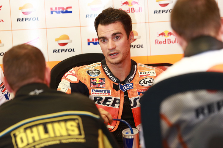 Dani Pedrosa (Mitte) wurde schwer gebeutelt