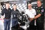 Stroud und Sergeant von Triumph, Dorna-Chef Ezpeleta, IRTA-Chef Poncharal