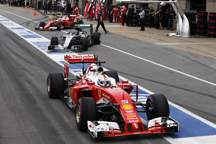 Sebastian Vettel und Nico Rosberg mussten strafversetzt werden