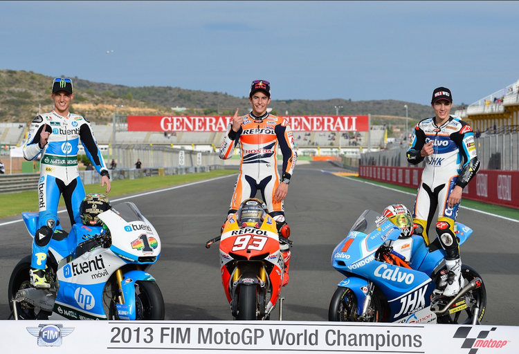 Auch 2013 wurden drei Spanier Weltmeister: Pol Espargaró (Moto2), Marc Márquez (MotoGP) und Maverick Viñales (Moto3)
