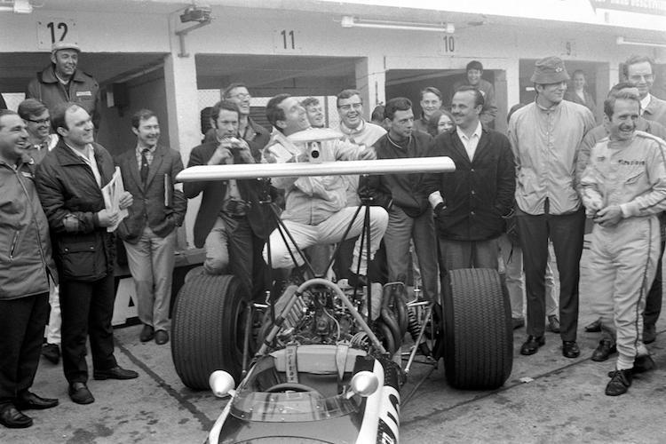 Lucien Bianchi (ganz rechts) 1968