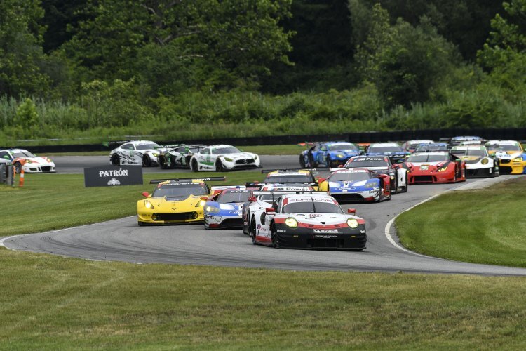 Die Porsche 911 RSR fuhren dem Feld in Lime Rock 2017 davon