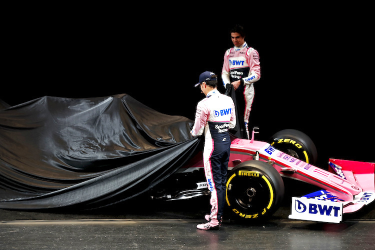 2019 enthüllten Sergio Pérez und Lance Stroll ihren Dienstwagen in Toronto