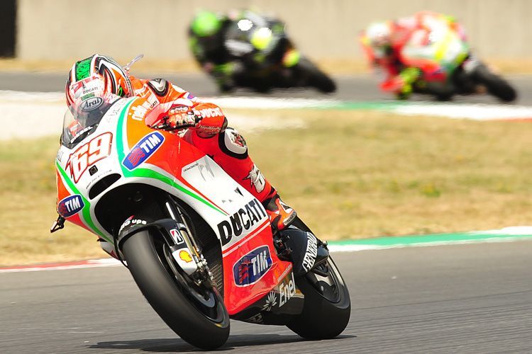 Nicky Hayden vor Rossi und Crutchlow