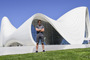 Fernando Alonso besuchte das Heydar-Aliyev-Zentrum