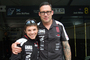 Maximilian Kappler (li.) besucht Norman Rank bei der Arbeit