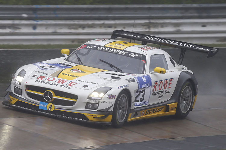 Stark im Regen: Der Rowe-Mercedes SLS AMG