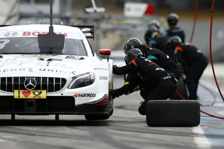 Paul di Resta beim Boxenstopp