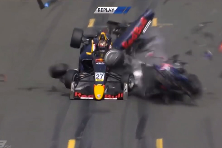 Der kuriose Crash in der Formel 3