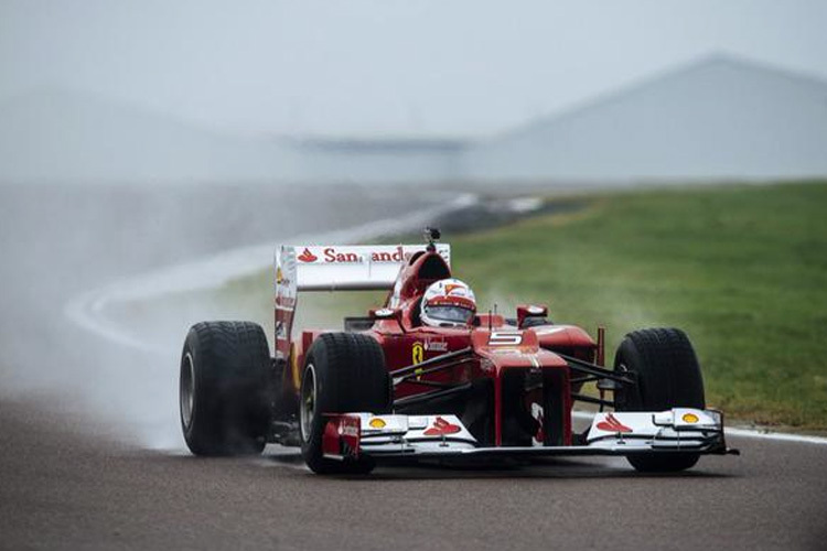 Wie einst Schumi – Sebastian Vettel in Fiorano unterwegs