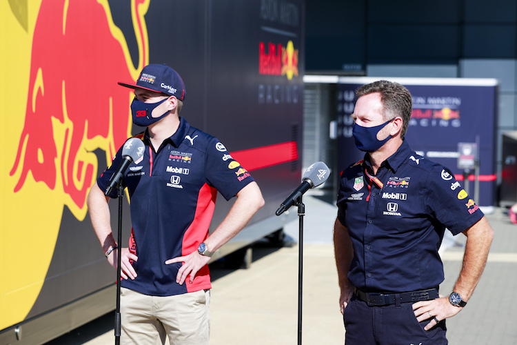 Max Verstappen und Christian Horner 2020 in Silverstone