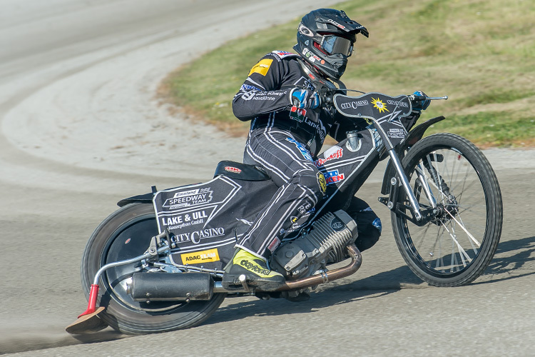 Fabian Wachs drehte beim Speedway-Training in Mowidamm schon ordentlich das Gas auf