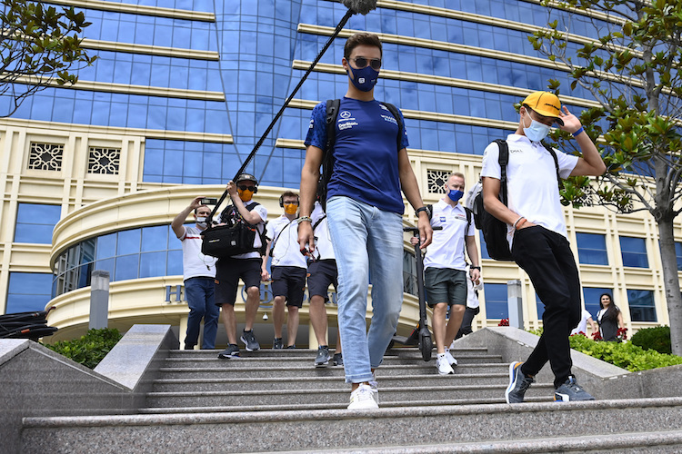 George Russell und Lando Norris in Baku