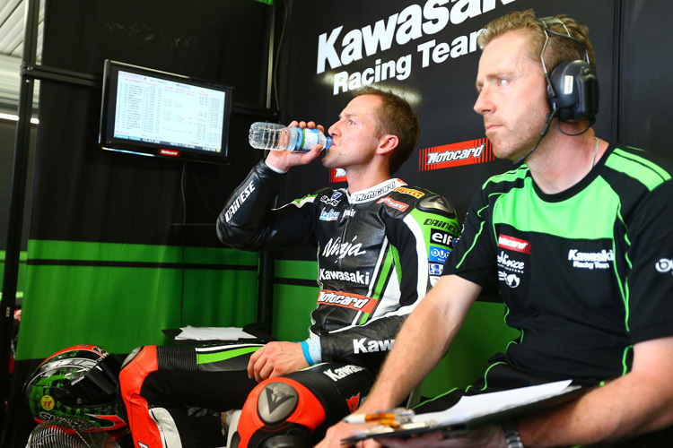 Tom Sykes (links) fuhr Bestzeit