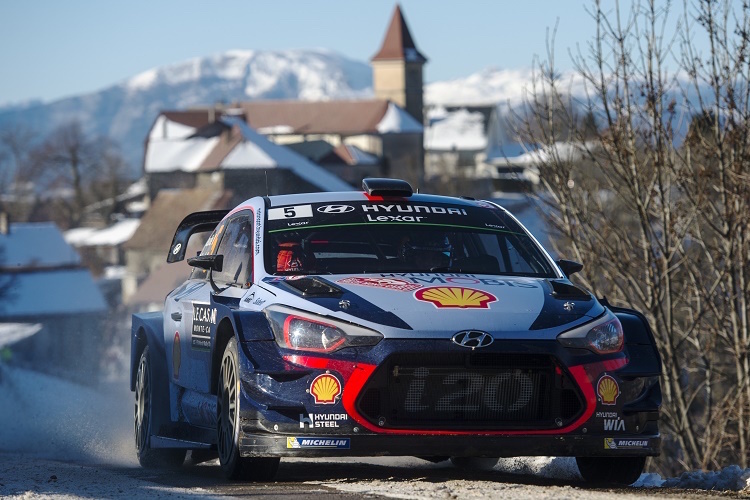 Thierry Neuville führte im Hyundai i20 Coupé WRC bis zum Pech
