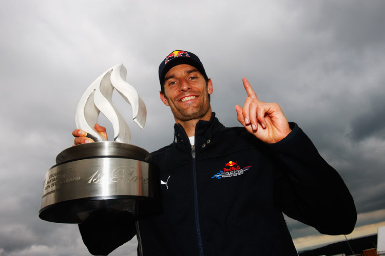 Mark Webber freut sich