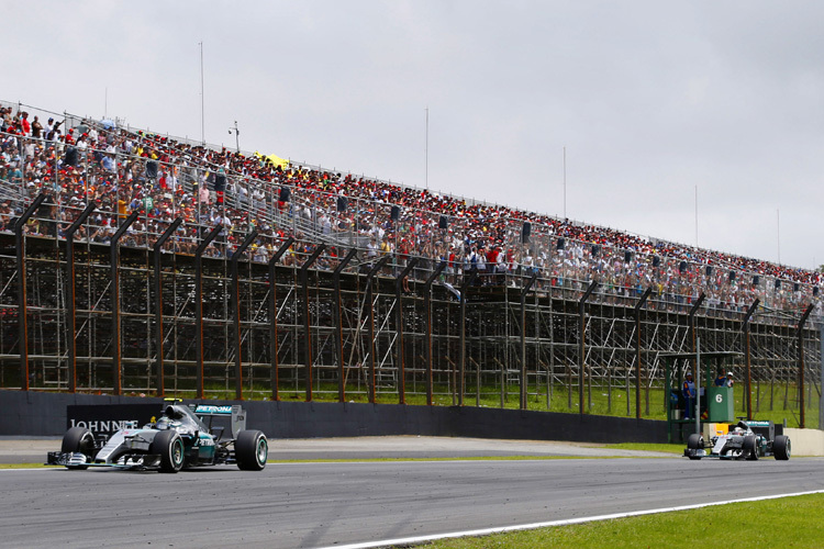 Nico Rosberg gegen Lewis Hamilton in Interlagos