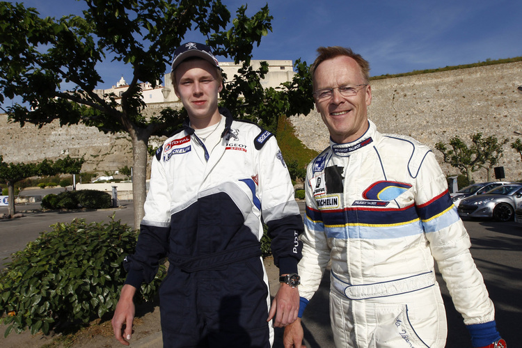Max (l.l) und Vater Ari Vatanen auf Korsika 2011