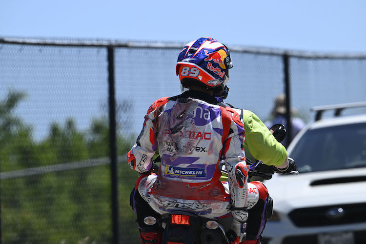 Jorge Martin auf dem Rückweg in die Box