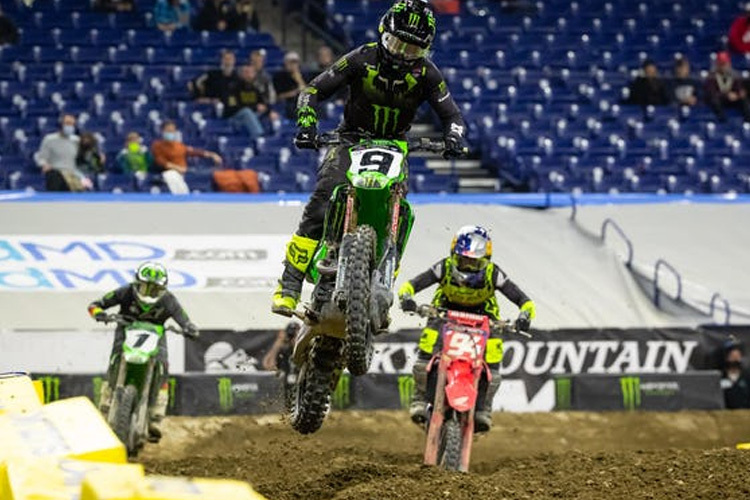 Ken Roczen befand sich im Finale von Indianapolis-1 lange im Kawasaki-Sandwich zwischen Cianciarulo und Tomac