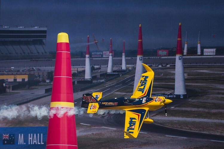 Das Red Bull Air Race bleibt spannend