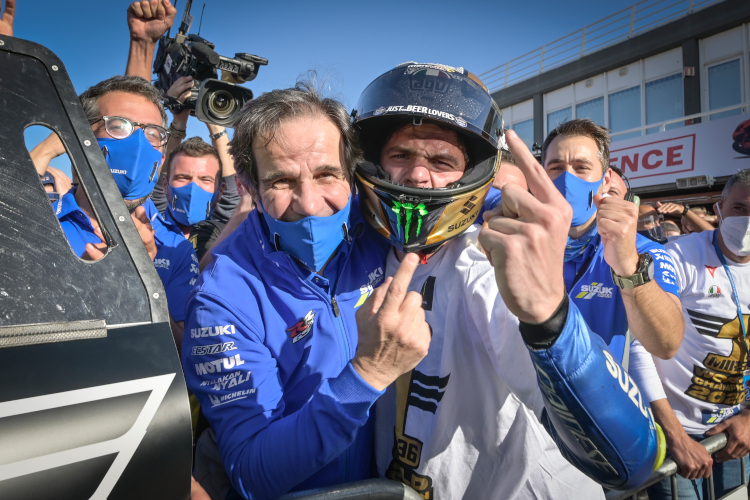 Davide Brivio jubelt mit Joan Mir