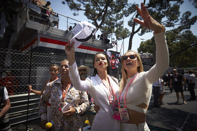 2017 stand Carmen Jorda in der Formel-1-Startaufstellung – allerdings nur als VIP-Gast an der Seite von Model Adriana Lima