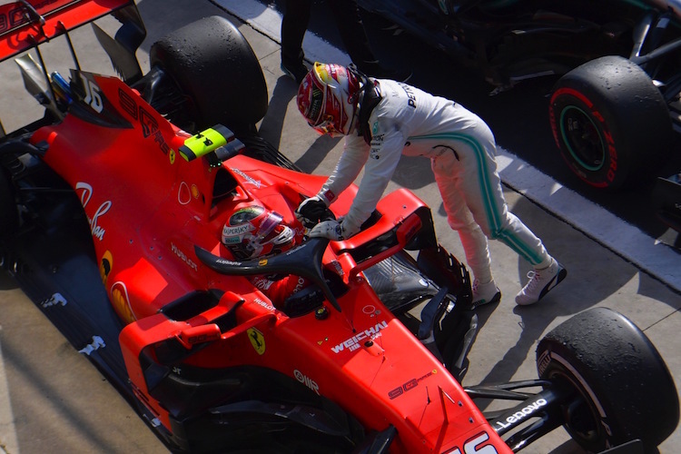 Lewis Hamilton gratuliert Charles Leclerc