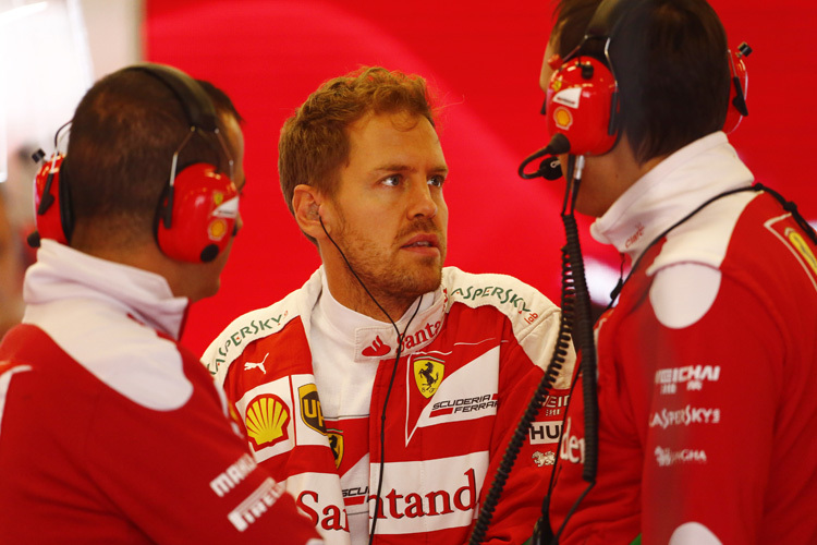Sebastian Vettel wirkt ratlos
