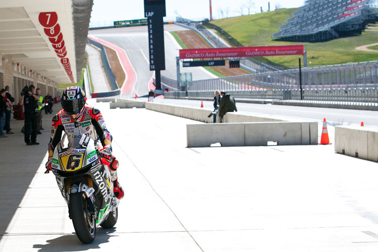 Texas: Stefan Bradl auf dem Weg zur Box