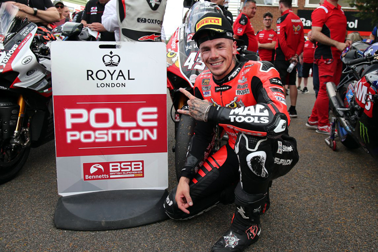 Scott Redding: Pole-Position und Sieg im ersten Lauf von Snetterton