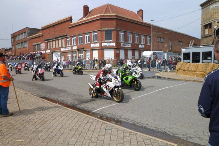 Zweites Event der IRRC auf dem Strassenkurs in Oostende