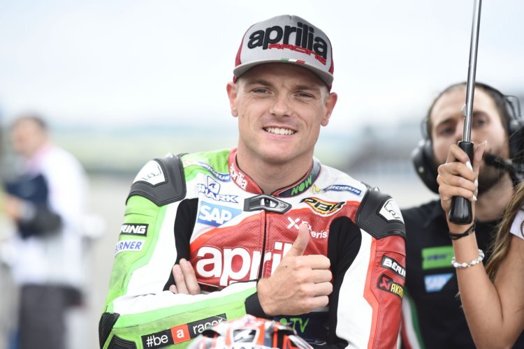 Trotz drei Stürze in Sachsen: Sam Lowes kann immer noch lachen