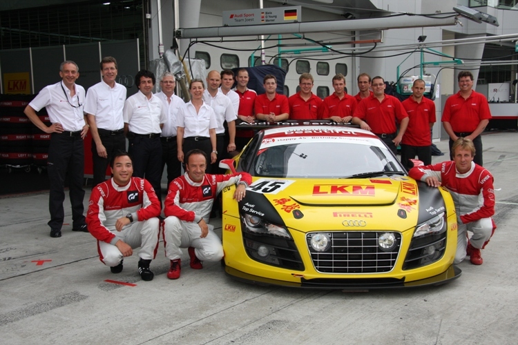 Audi race experience Team Joest, hier vor dem Start in Sepang