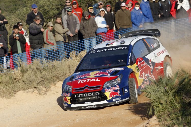 Loeb driftet auf Kurs zum 51. Triumph.