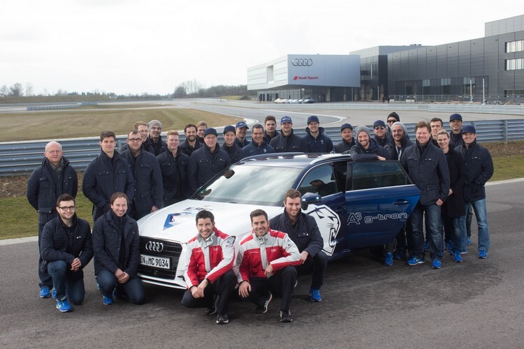 DTM-Piloten treffen den Eishockey-Meister