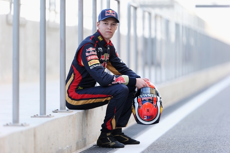 Daniil Kvyat kann nur hilflos zuschauen, wie die Strafe näherkommt