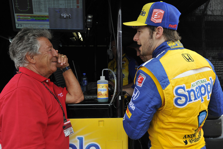 Für Enkel Marco kommt Rennfahrerlegende Mario Andretti gerne an die Rennstrecke
