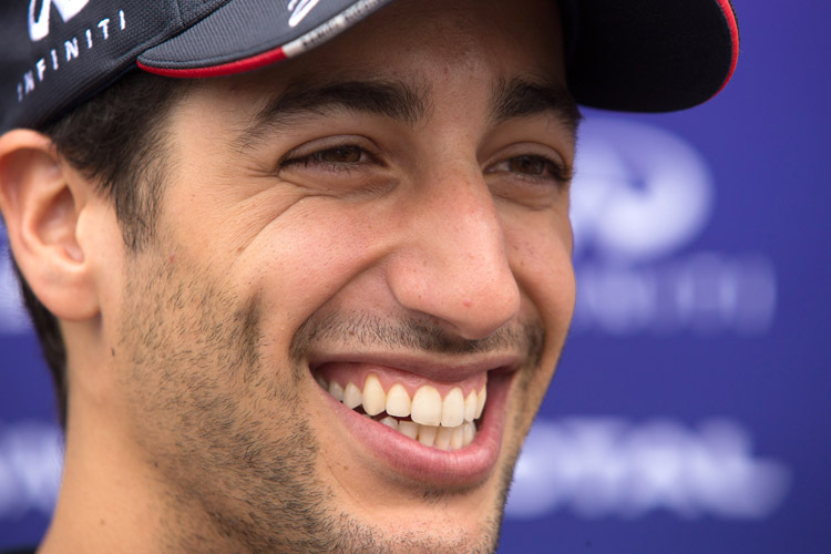 Red Bull Racing-Pilot Daniel Ricciardo blickt nach dem Trainingsfreitag zuversichtlich aufs Rennwochenende in Brasilien