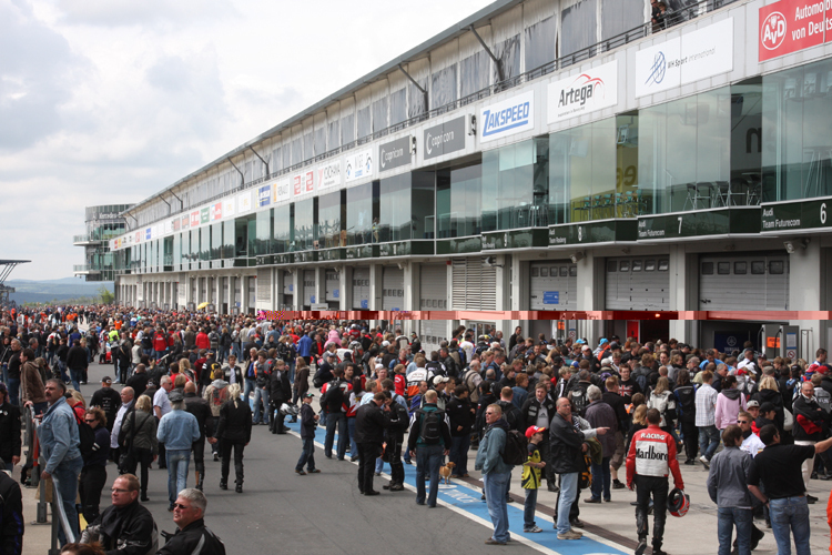 Volles Haus bei der IDM am Nürburgring