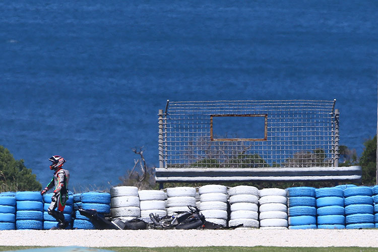 Sam Lowes nach einem seiner zwei Stürze am ersten Testtag auf Phillip Island