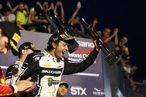 Jubelt Valentino Rossi zukünftig wieder in der GT World Challenge Europe? Es sieht derzeit so aus!)