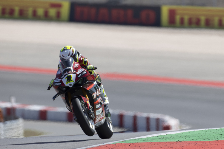 Alvaro Bautista auf der Geraden in Portimao