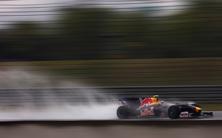 Sebastian Vettel im asiatischen Regen.