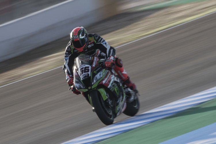 Tom Sykes ist nachdenklich: Kann er seiner Verfolger in Schach halten?