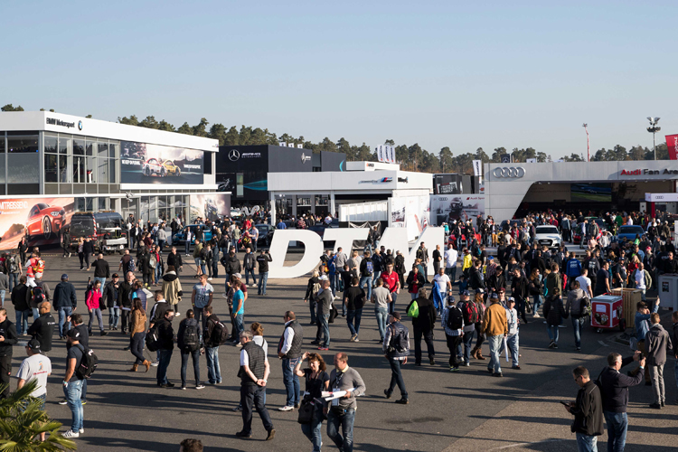 2019 soll es mehr Konzerte im Fan Village geben