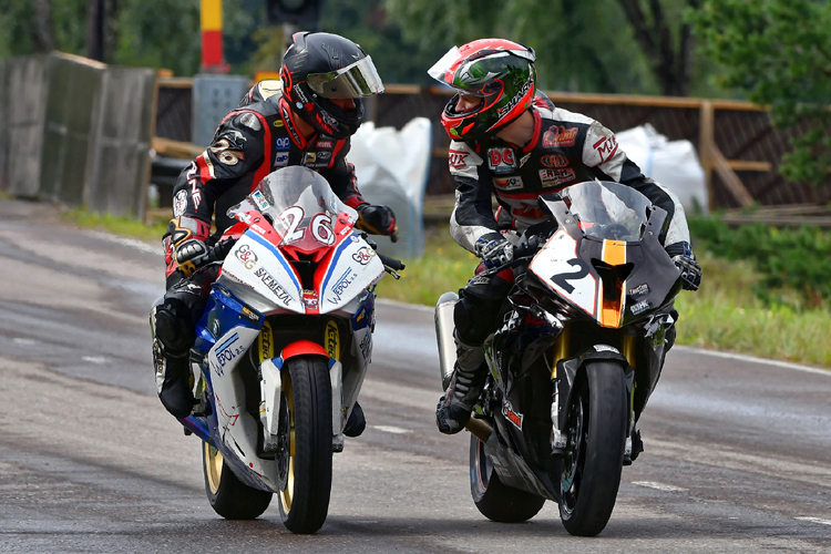 IRRC Imatra - Johan Fredriks (2) und Didier Grams (26) - Sportsgeist und Freundschaft