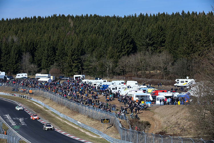 Auch am kommenden Samstag ist bestes Wetter für den zweiten VLN-Lauf vorhergesagt