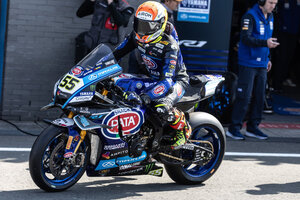 Yamaha muss einiges investieren, um in der Superbike-WM den Anschluss zu schaffen)