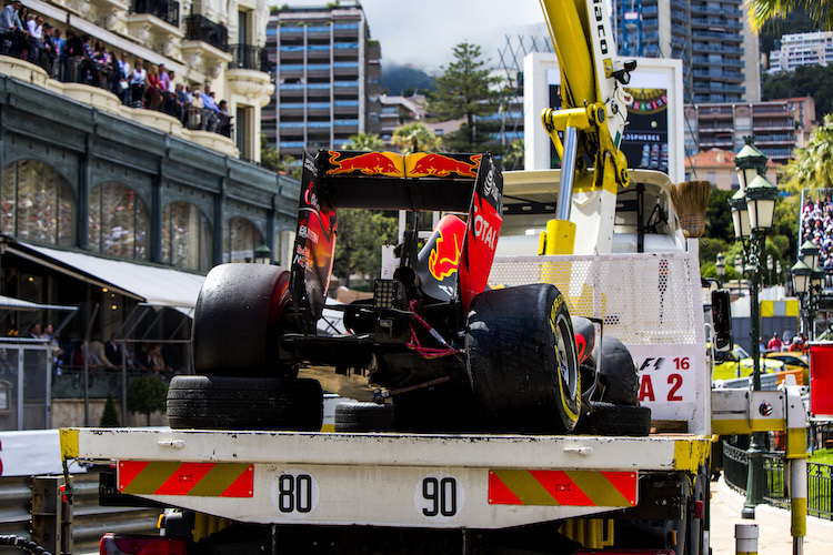 Max Verstappens Bolide nach dem Crash